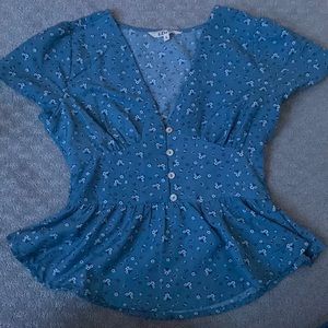 Cute southerly cinched at the waist top.